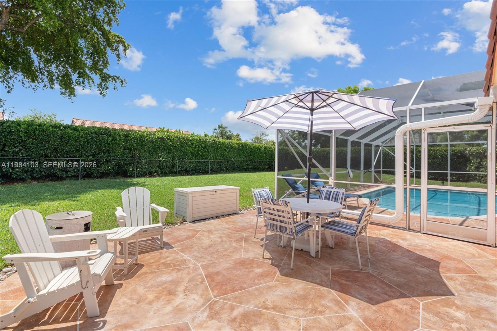 MAPLEWOOD - Residential