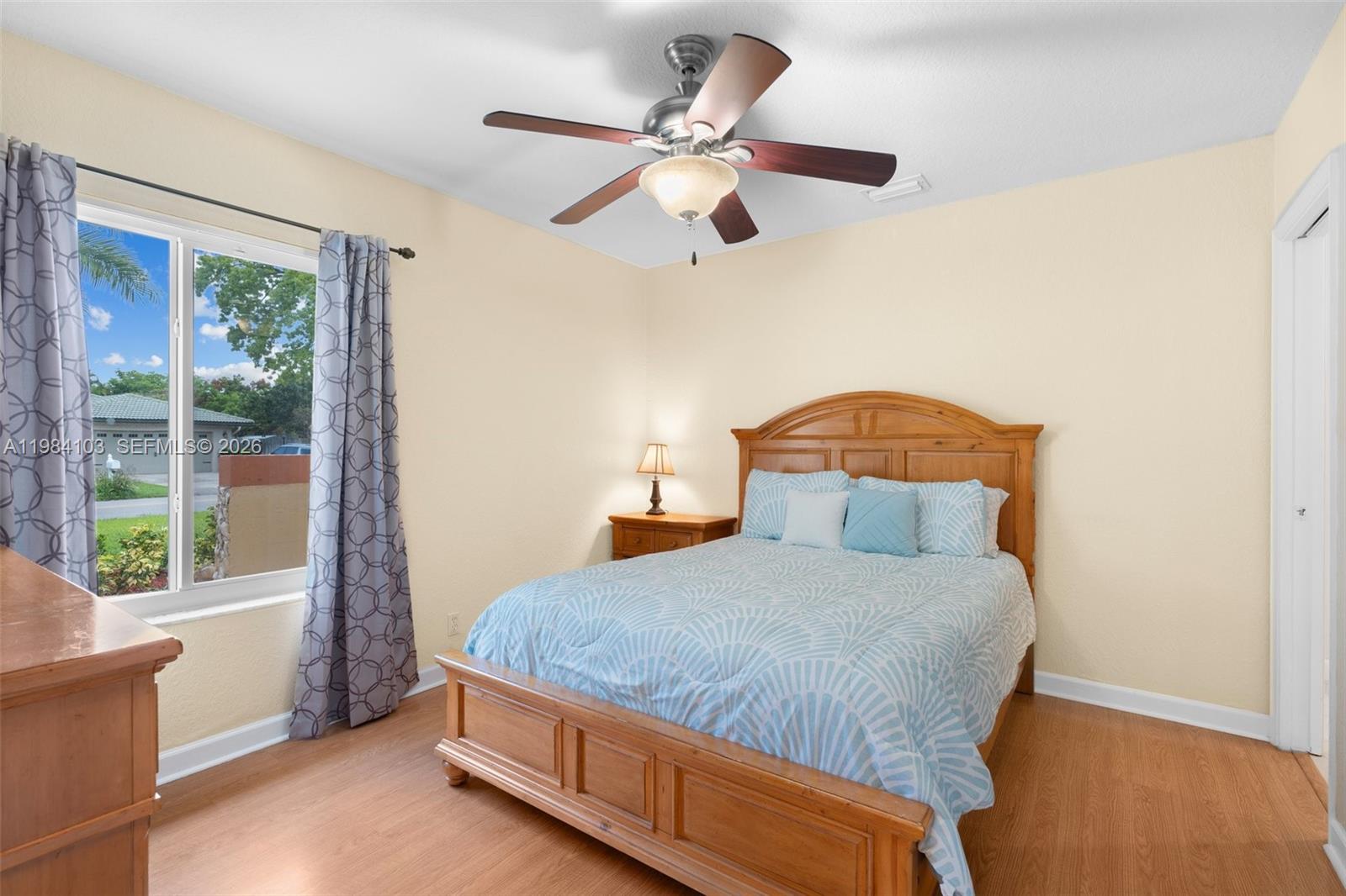 MAPLEWOOD - Residential