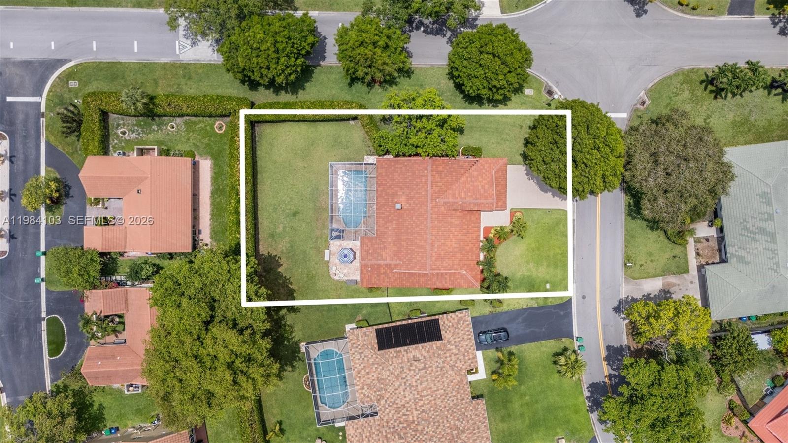 MAPLEWOOD - Residential