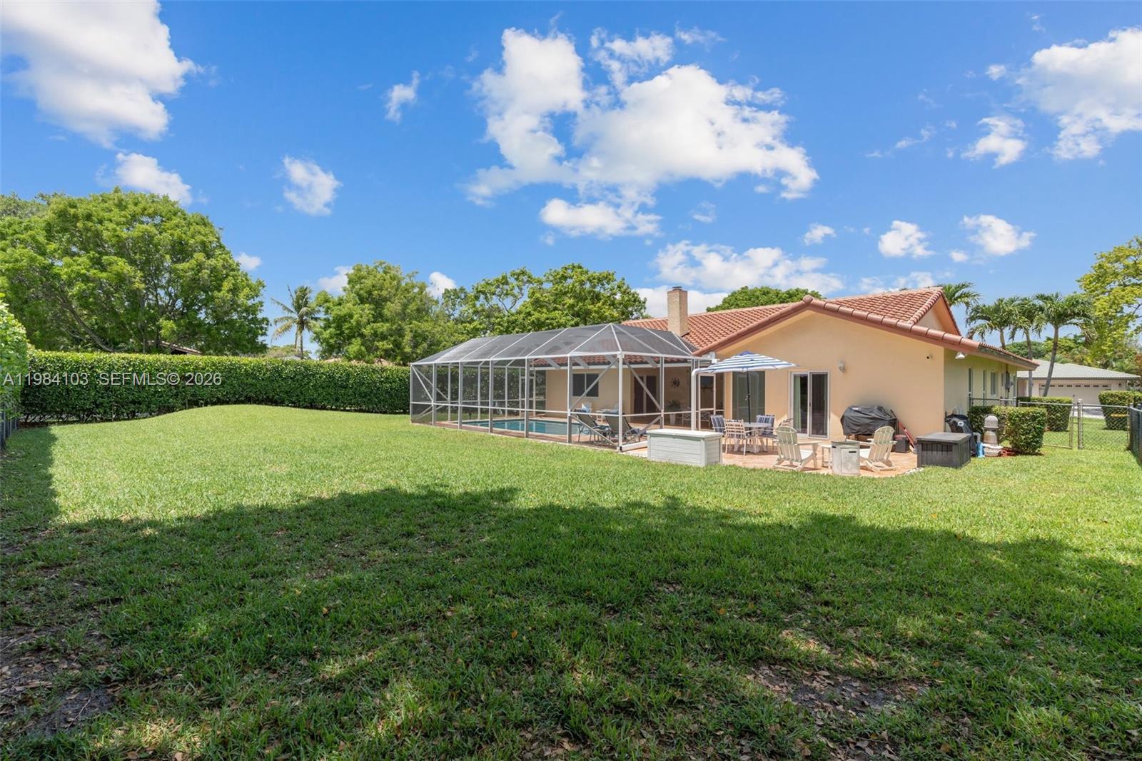 MAPLEWOOD - Residential