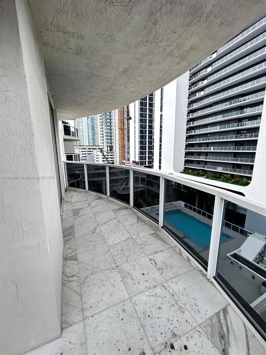23 BISCAYNE BAY CONDO - Residential Lease