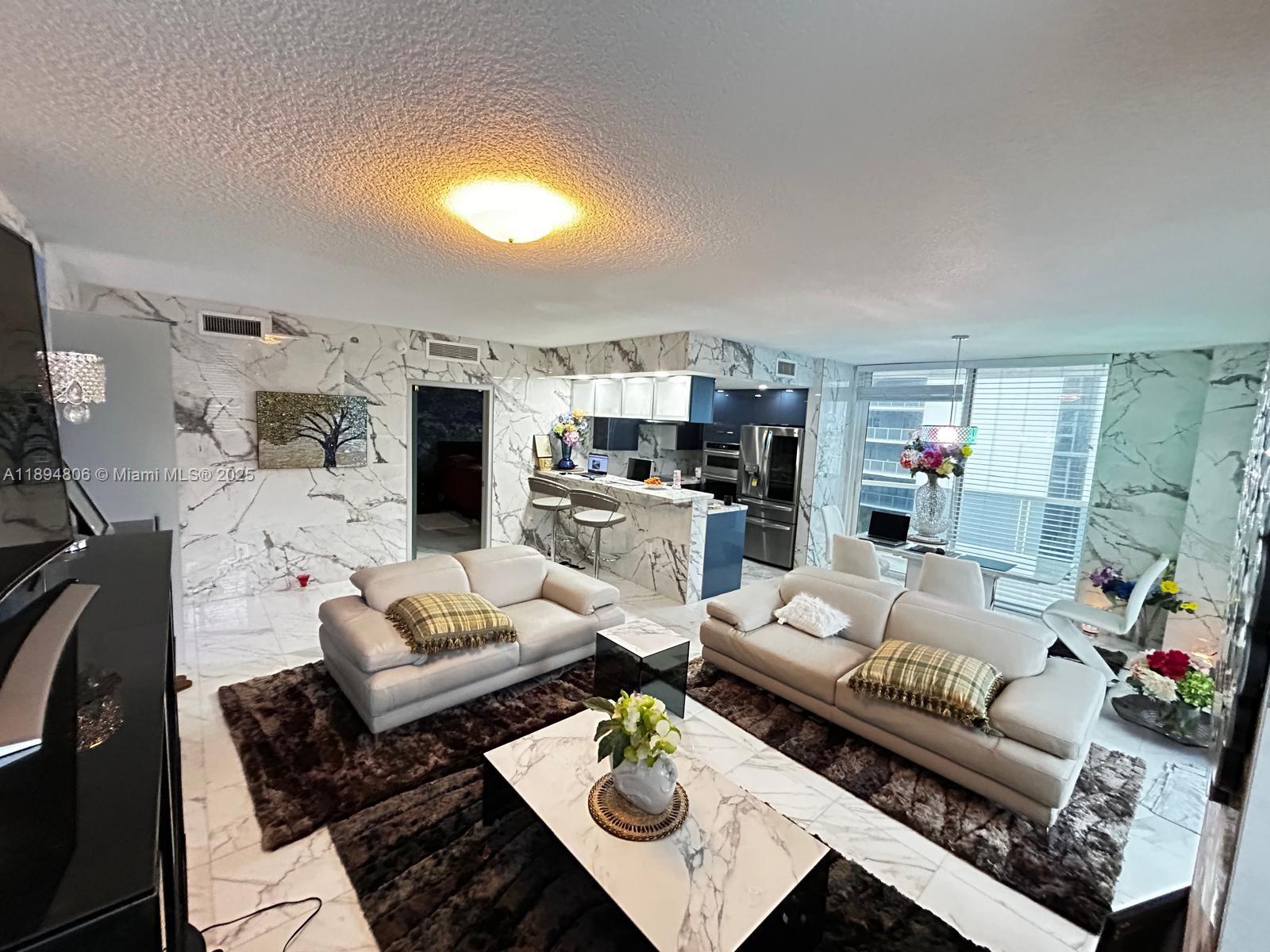 23 BISCAYNE BAY CONDO - Residential Lease