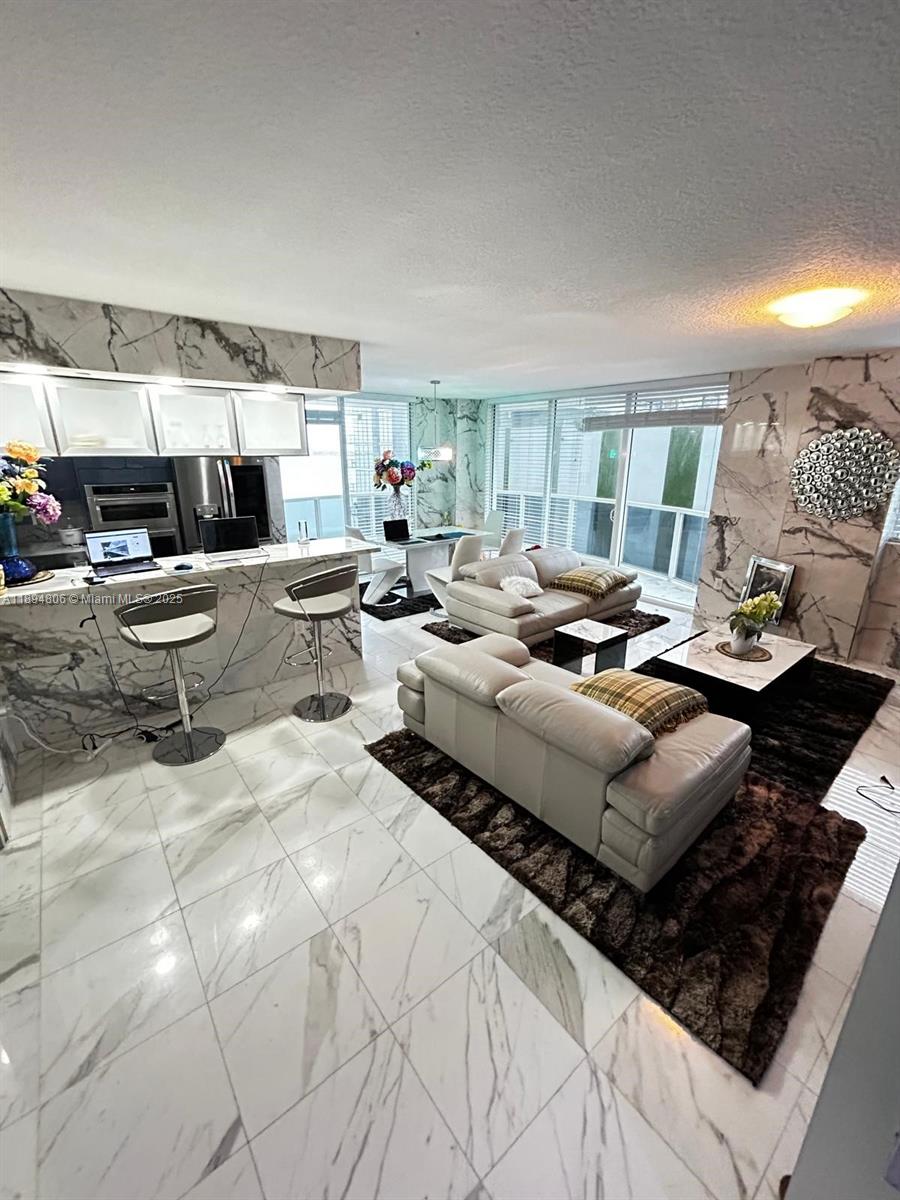 23 BISCAYNE BAY CONDO - Residential Lease