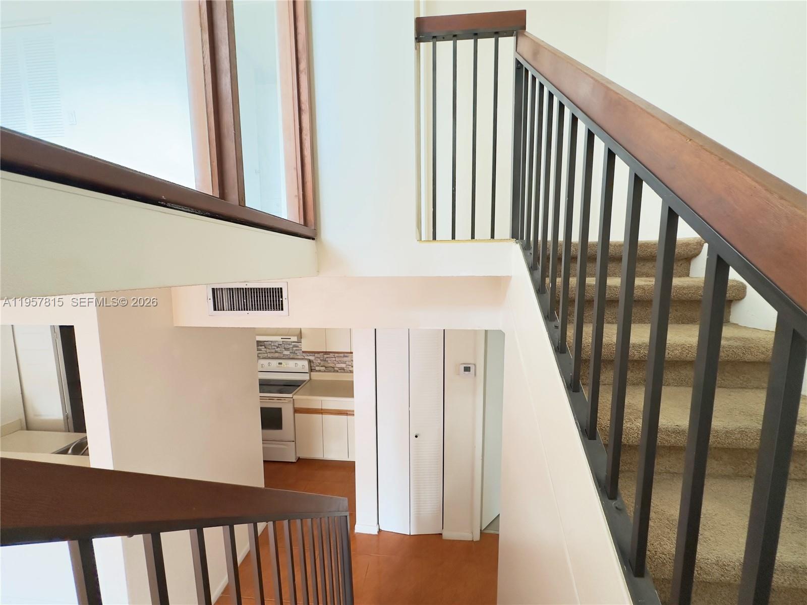 PEMBROKE LAKES SECTION SE - Residential Lease