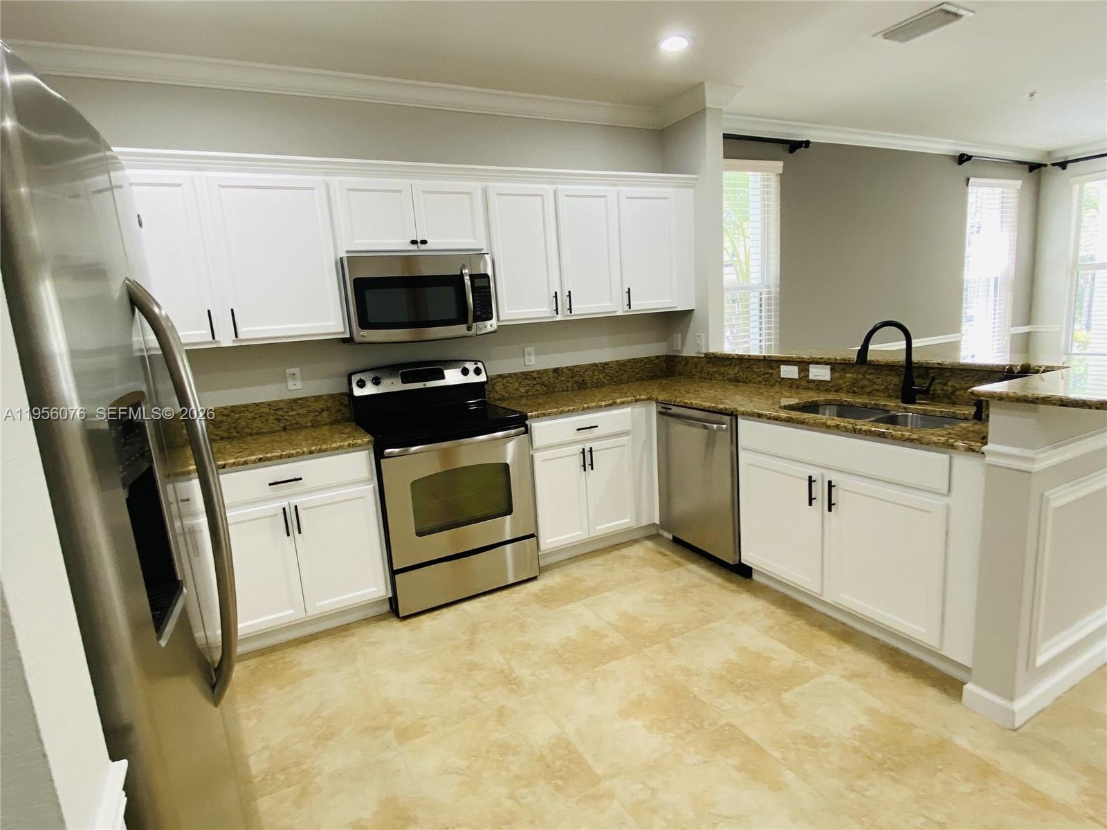 PALOMA LAKES PLAT - Residential