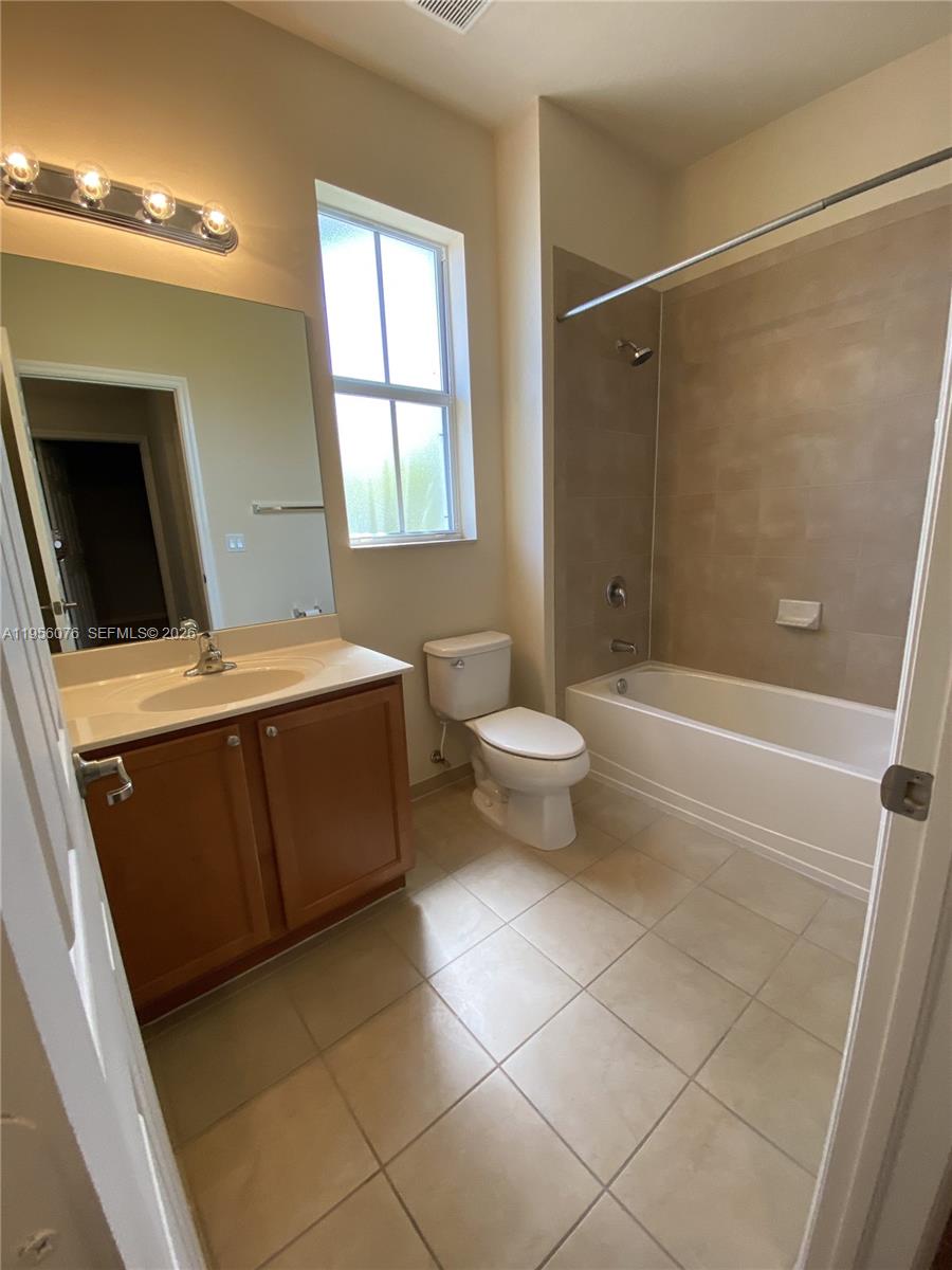 PALOMA LAKES PLAT - Residential