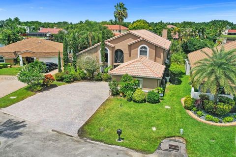 Photo of 9940 SW 4th St, Plantation, FL 33324 (MLS # A11834990)