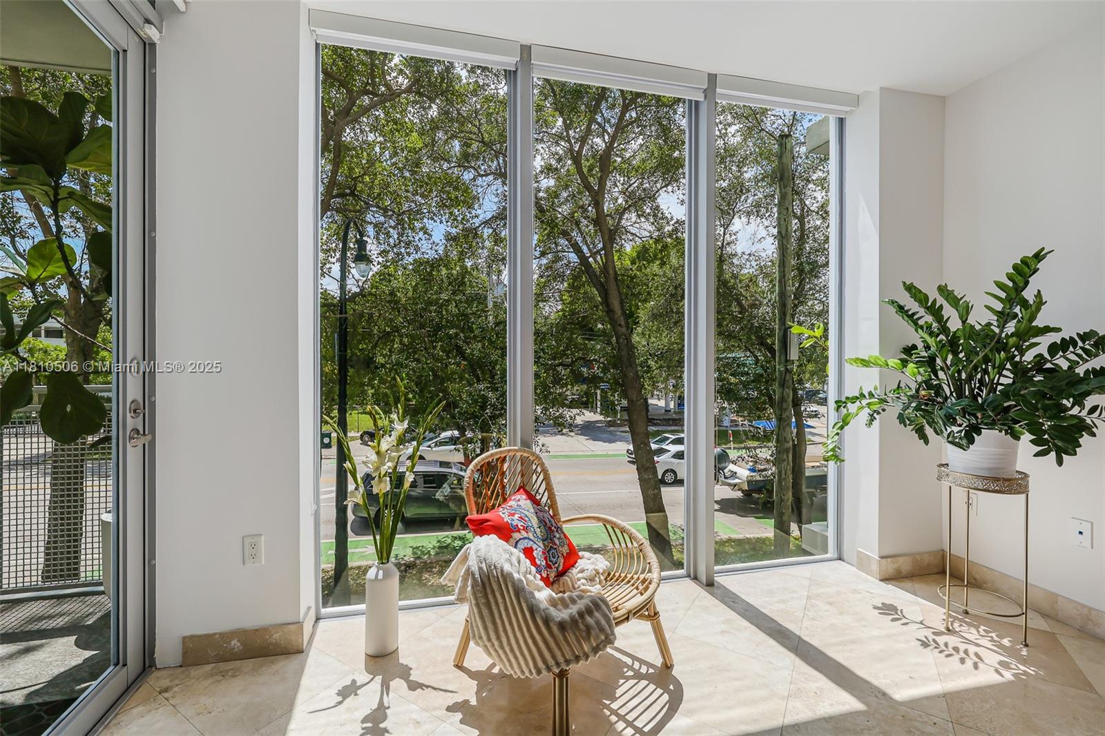 SOUTH TWO SEVEN LOFTS CON - Residential