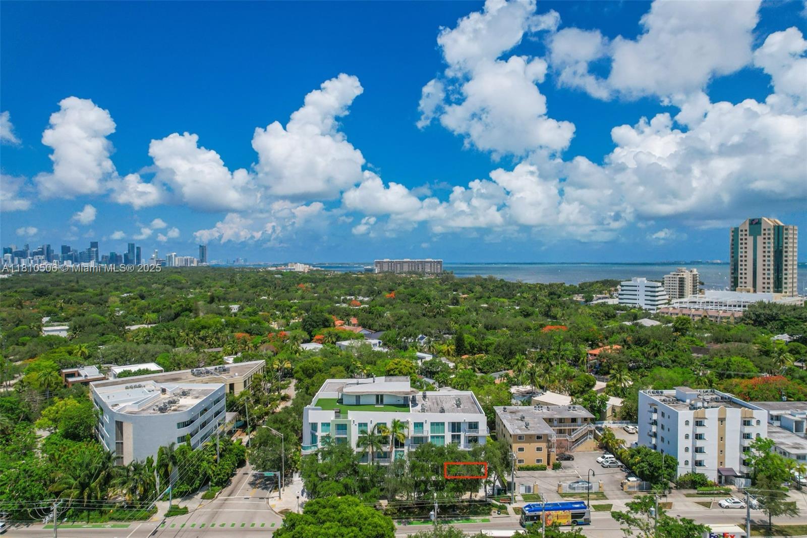 SOUTH TWO SEVEN LOFTS CON - Residential