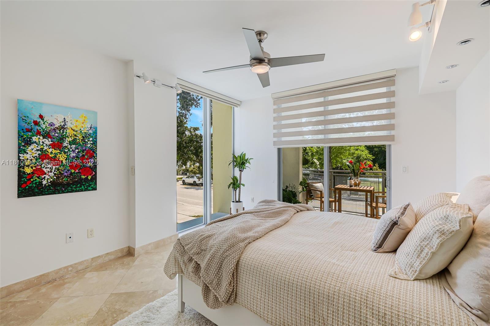 SOUTH TWO SEVEN LOFTS CON - Residential