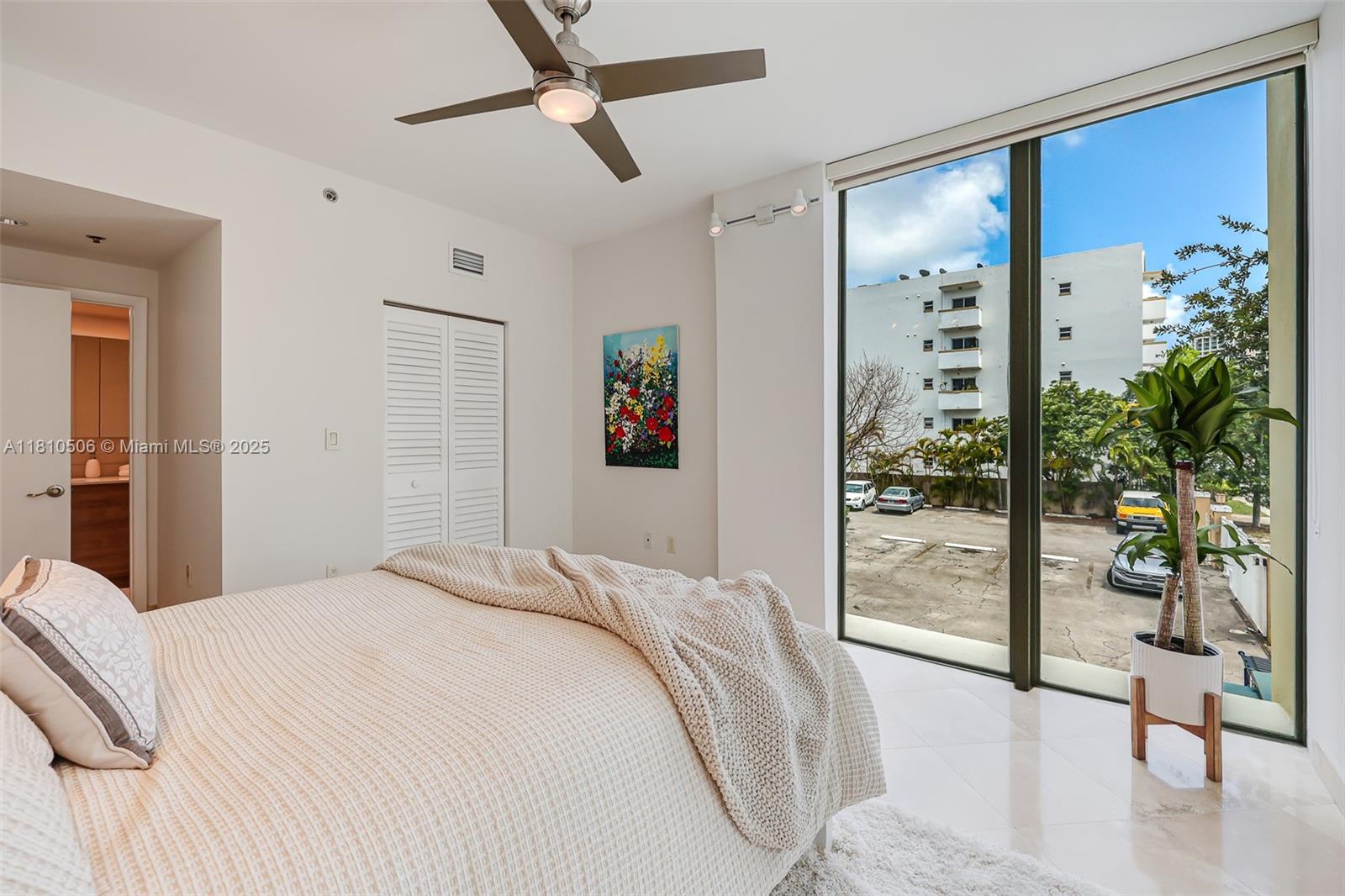 SOUTH TWO SEVEN LOFTS CON - Residential