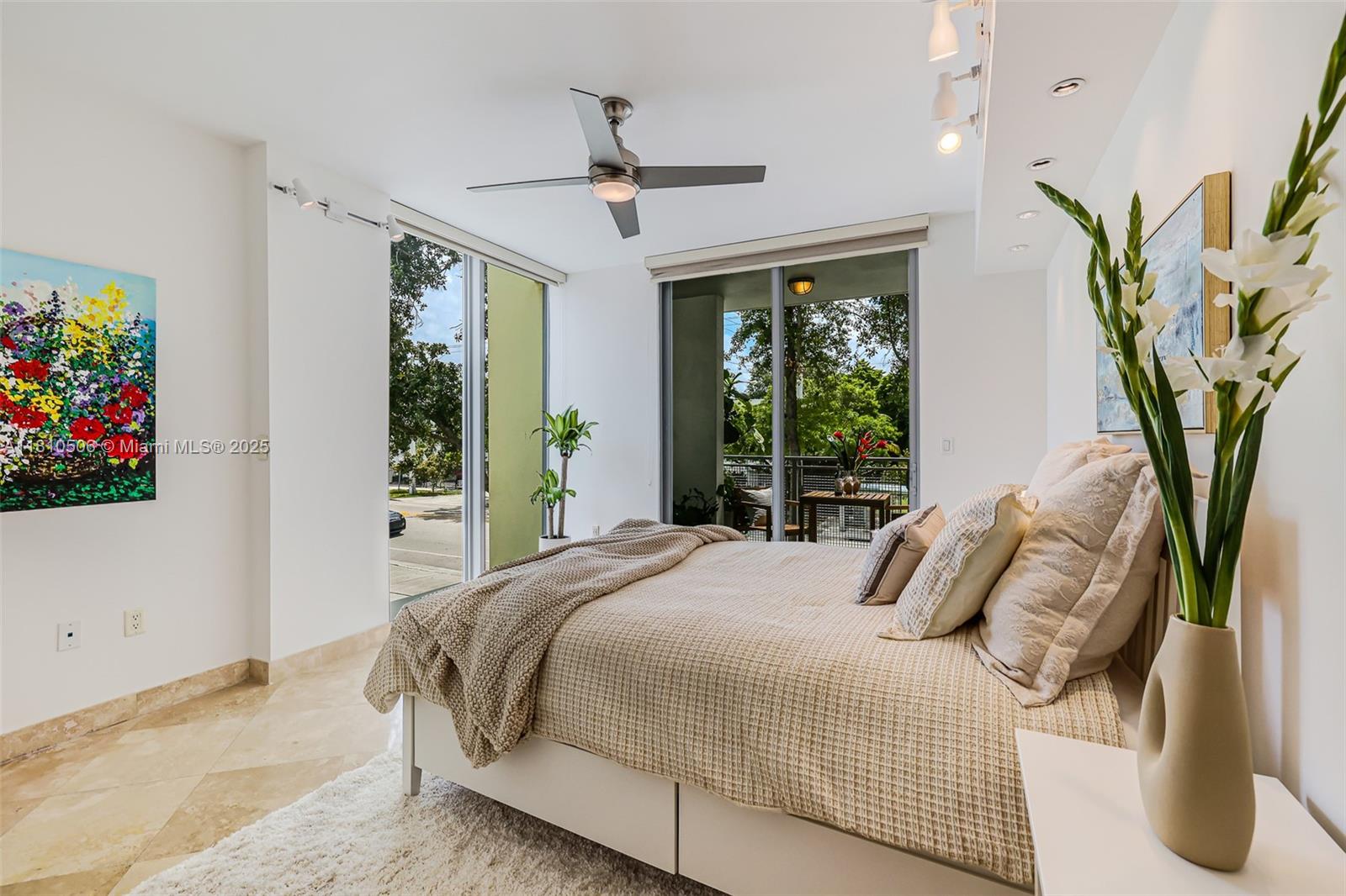 SOUTH TWO SEVEN LOFTS CON - Residential