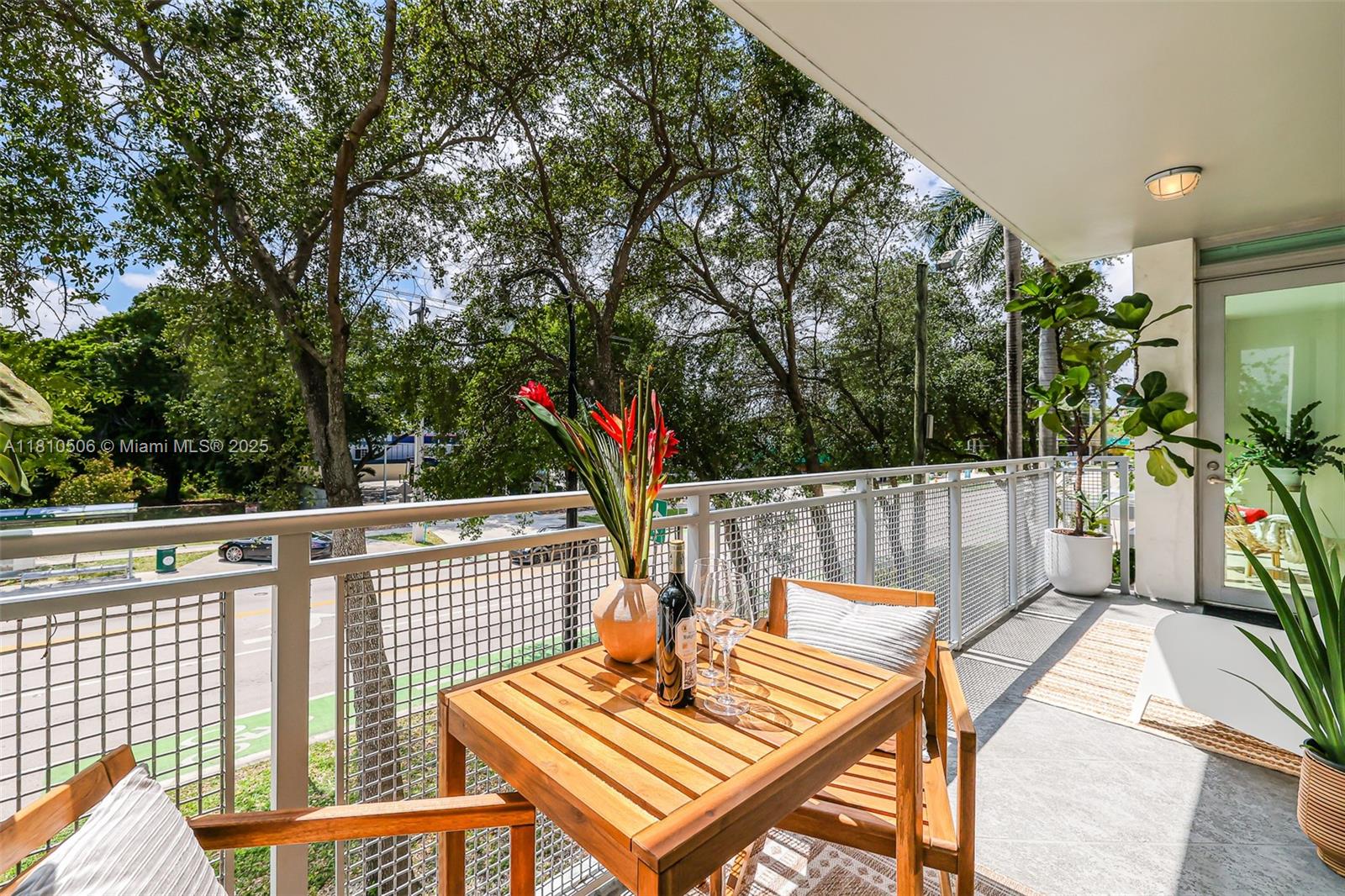 SOUTH TWO SEVEN LOFTS CON - Residential