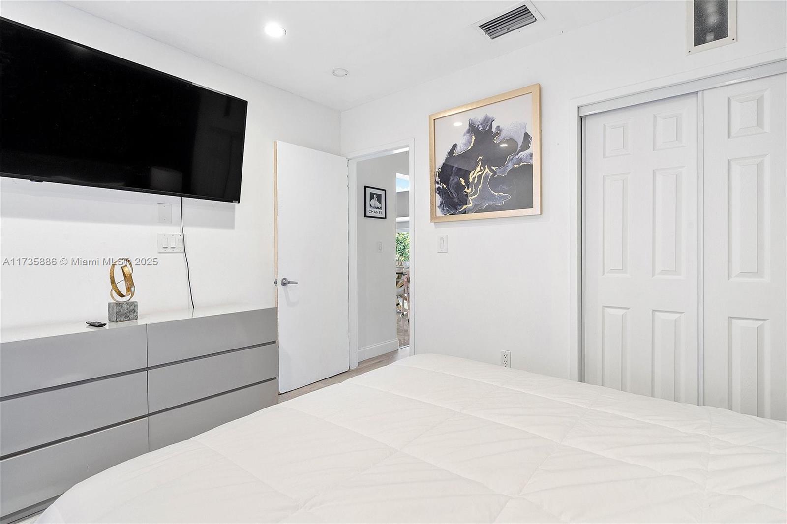 ENCHANTED LAKE - Residential Lease