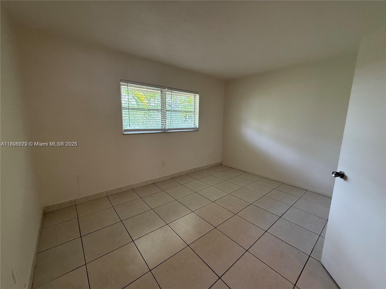 HOLLYWOOD BEACH GARDENS - Residential Lease