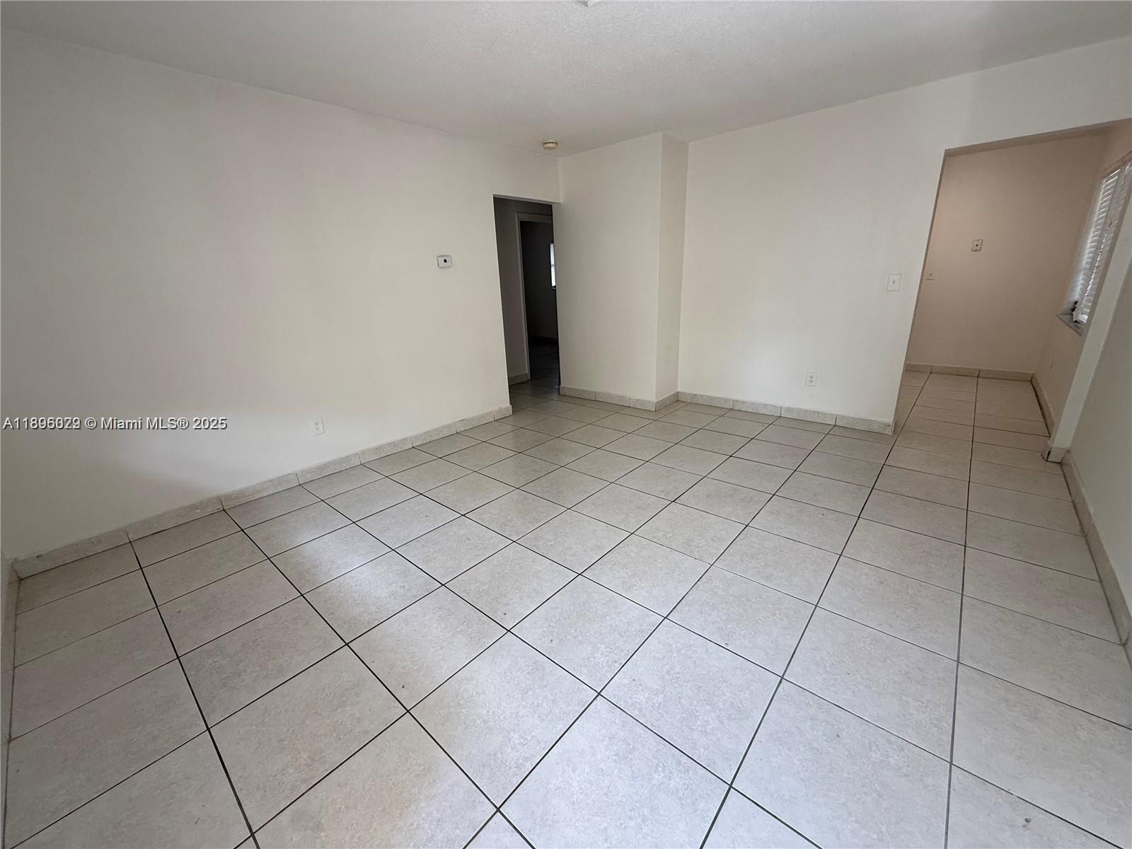 HOLLYWOOD BEACH GARDENS - Residential Lease