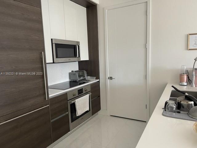 MERRICK MANOR CONDO - Residential Lease