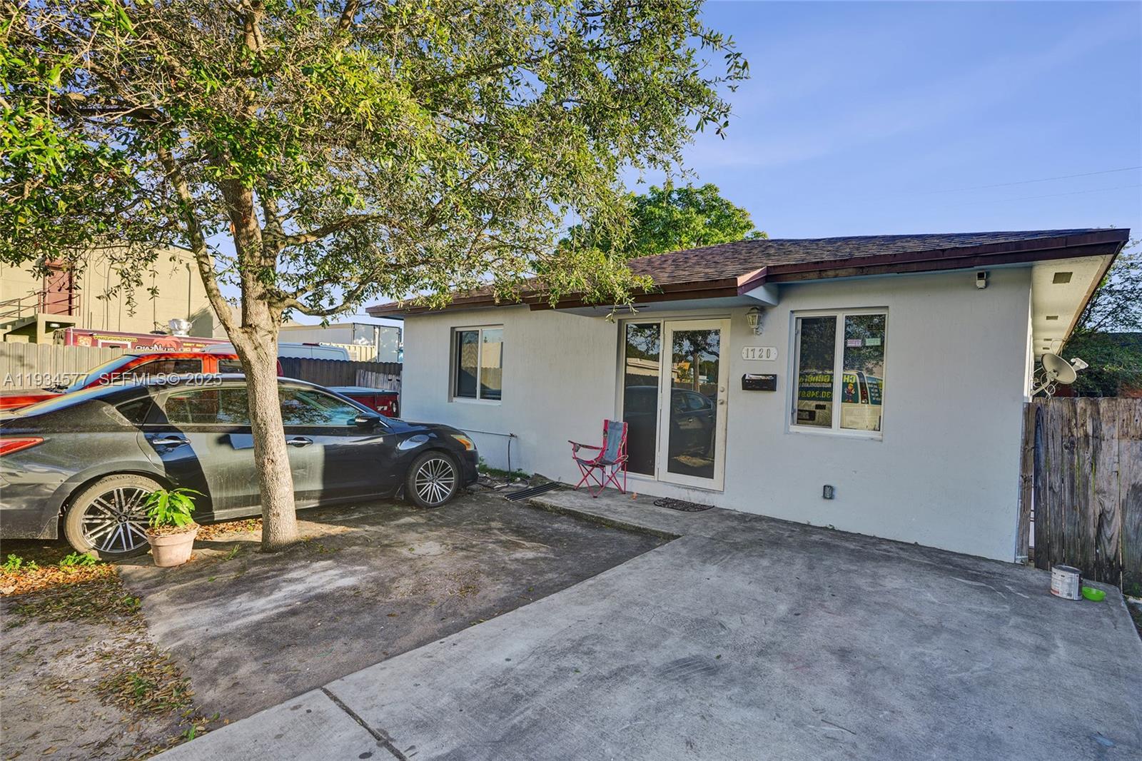 17TH AVE MANOR 2ND ADDN - Residential