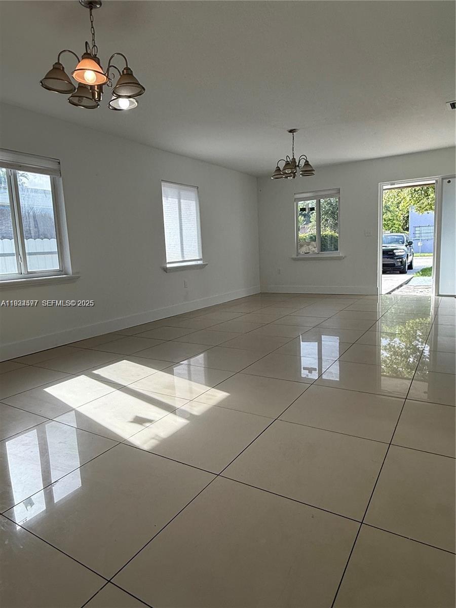 17TH AVE MANOR 2ND ADDN - Residential