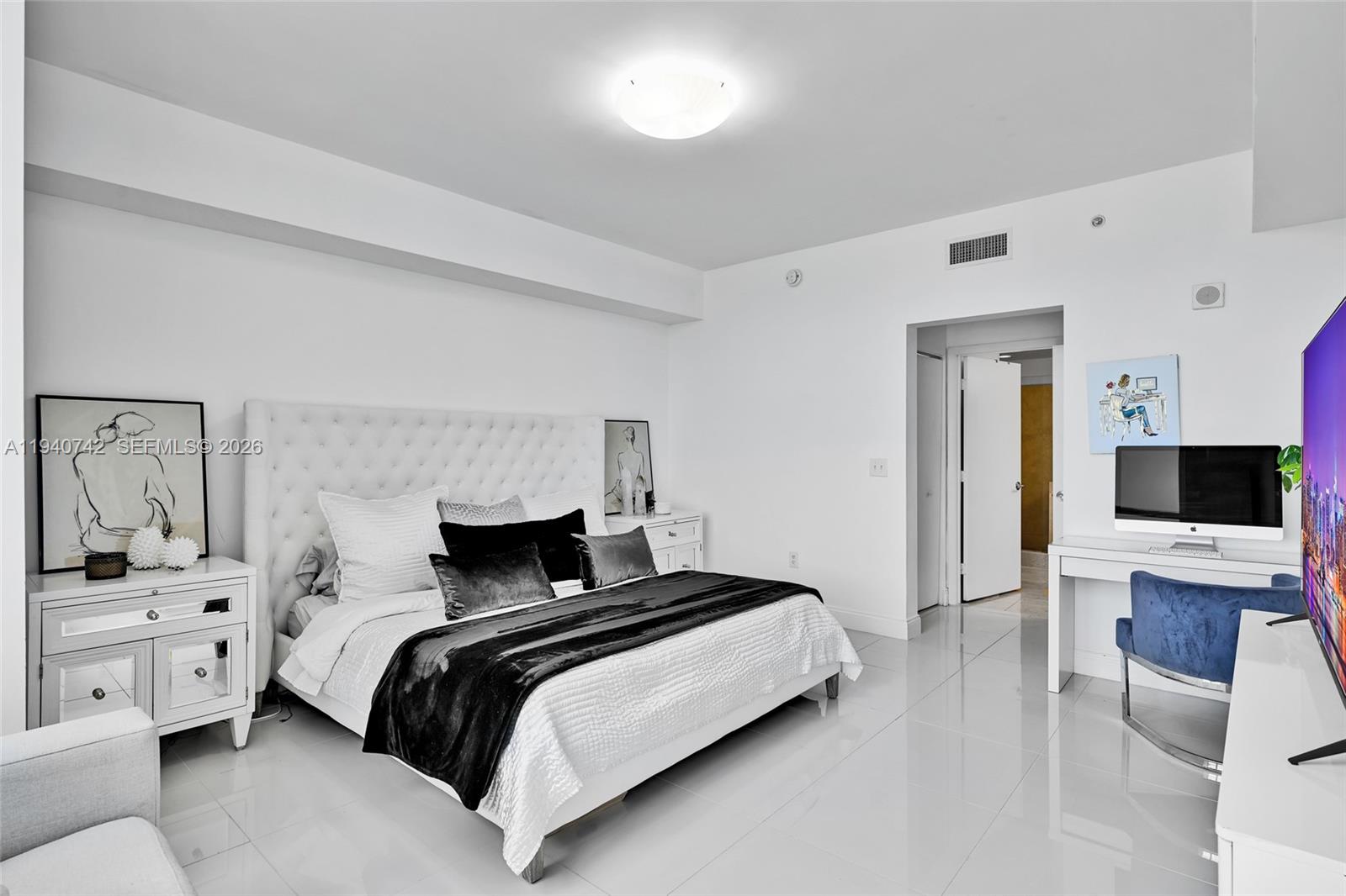 AVENTURA MARINA CONDO II - Residential