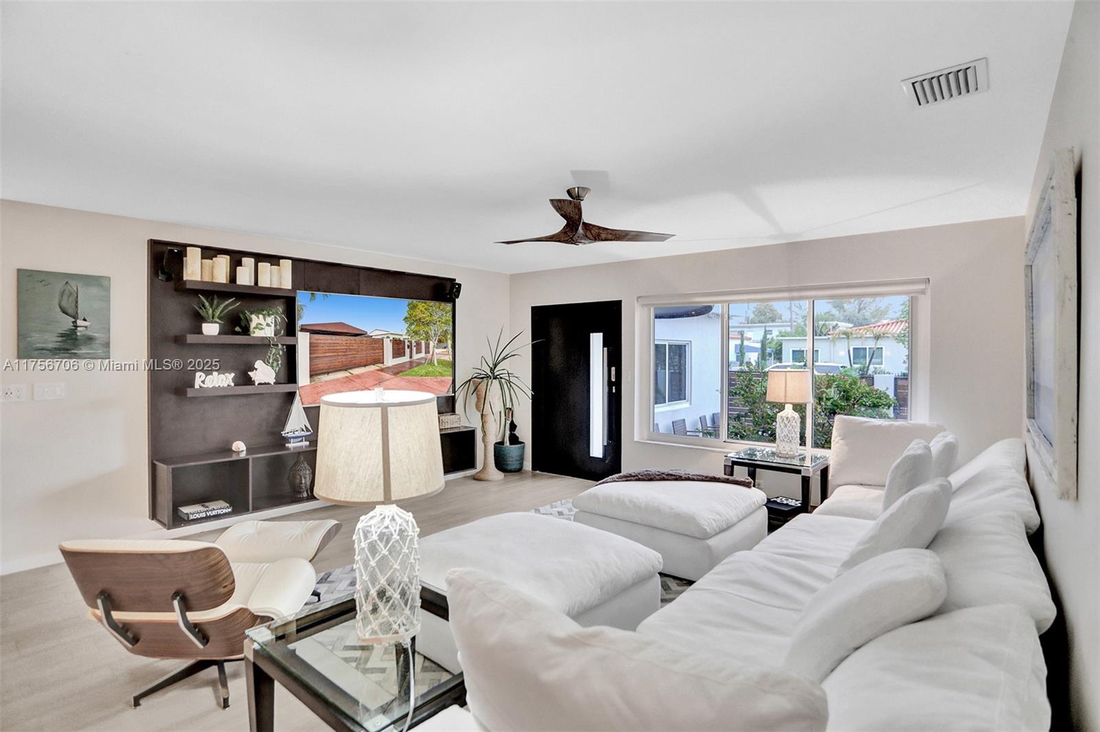 BISCAYNE POINT PB 14-35 - Residential Lease