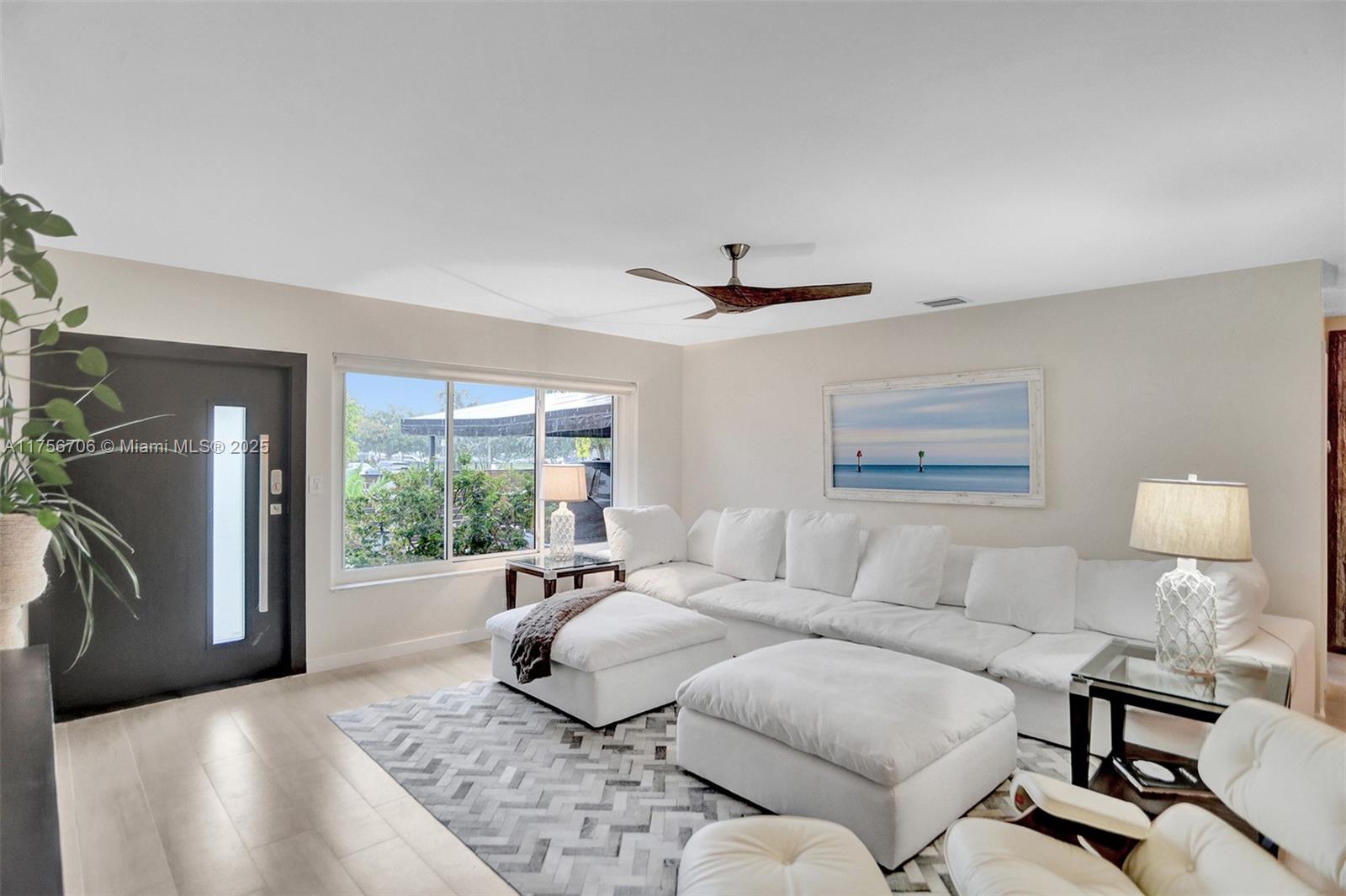 BISCAYNE POINT PB 14-35 - Residential Lease