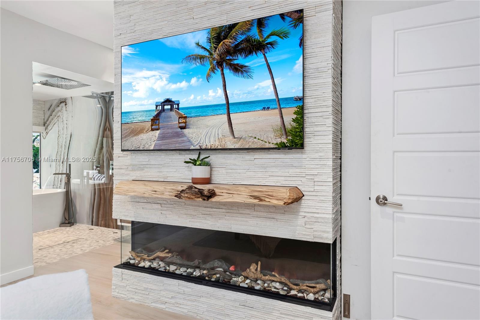 BISCAYNE POINT PB 14-35 - Residential Lease