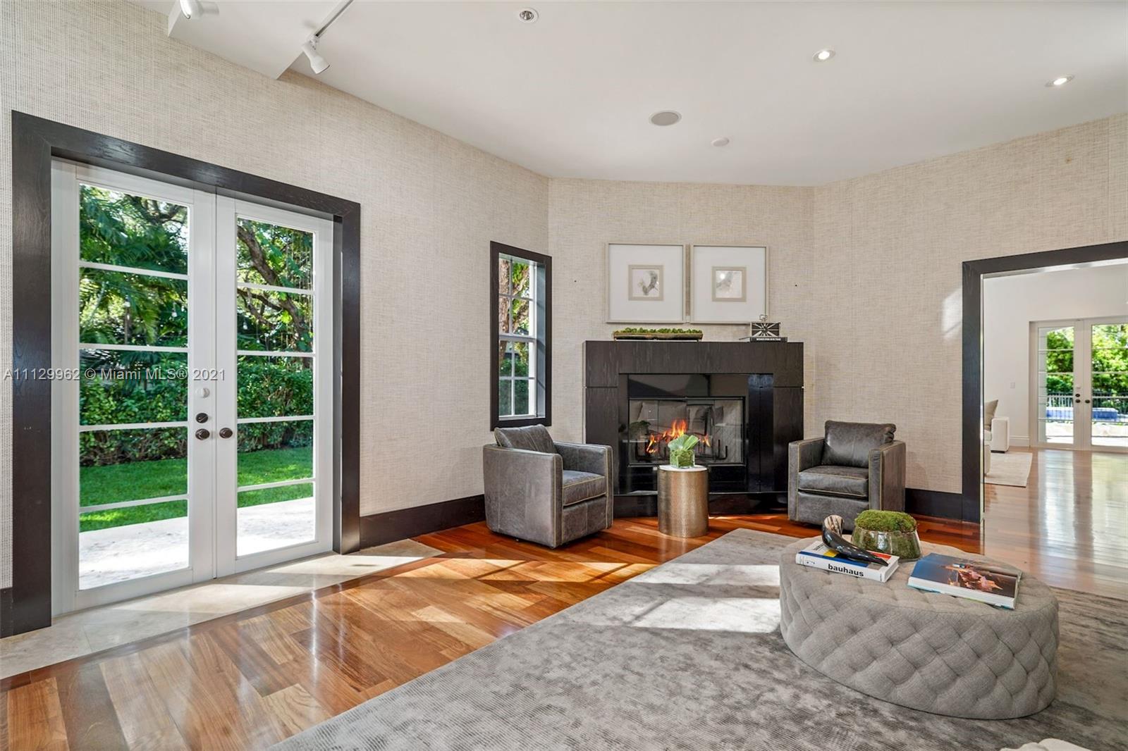 CORAL GABLES BISC BAY SEC - Residential