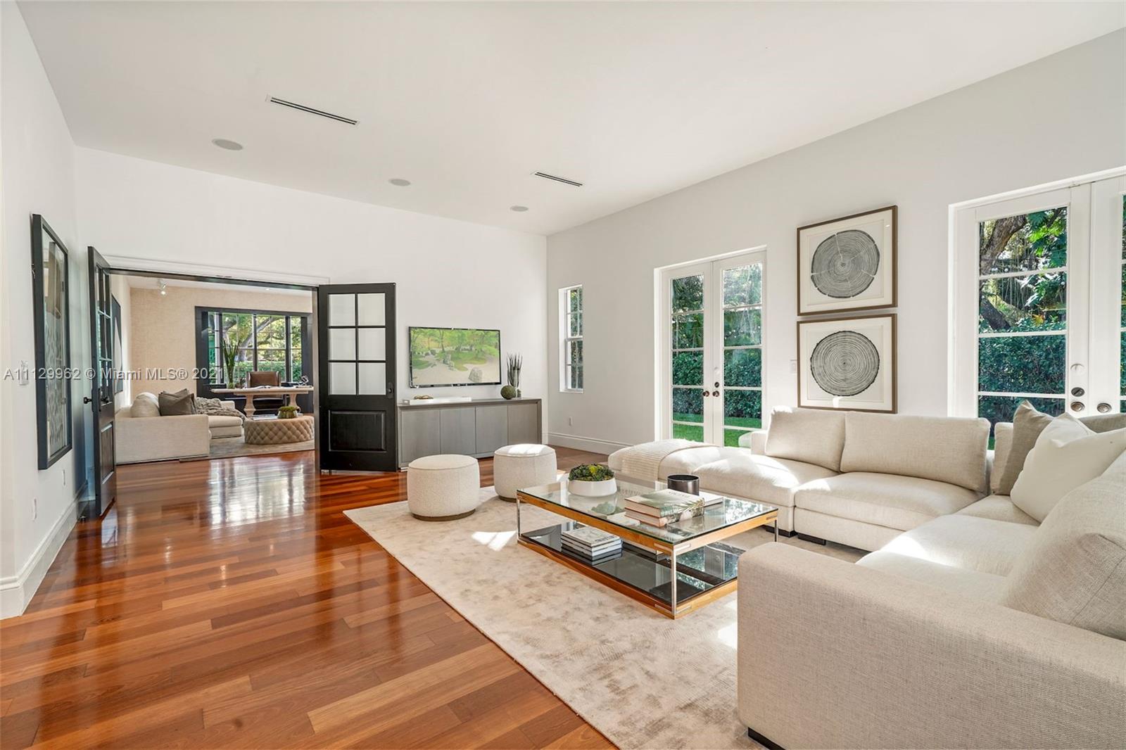 CORAL GABLES BISC BAY SEC - Residential