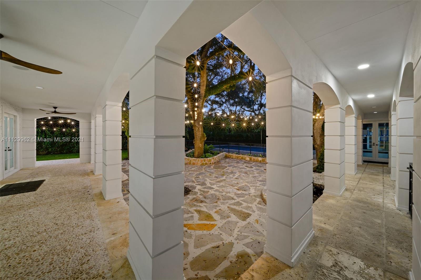 CORAL GABLES BISC BAY SEC - Residential