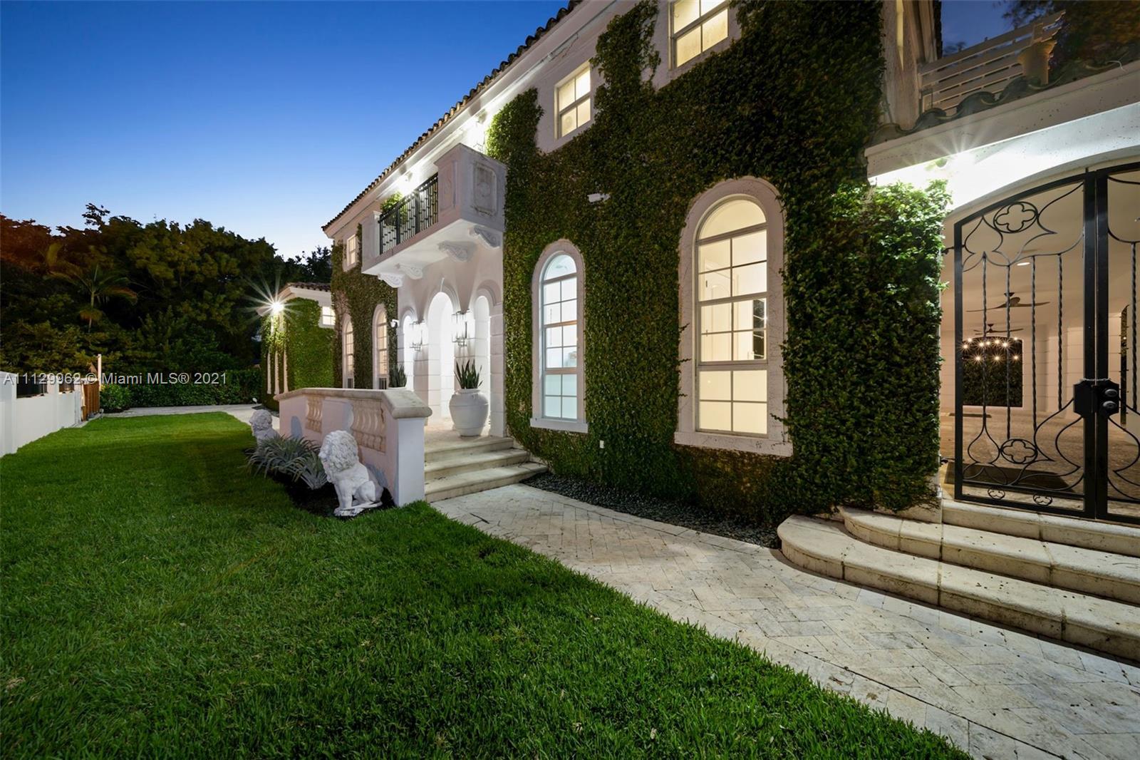 CORAL GABLES BISC BAY SEC - Residential