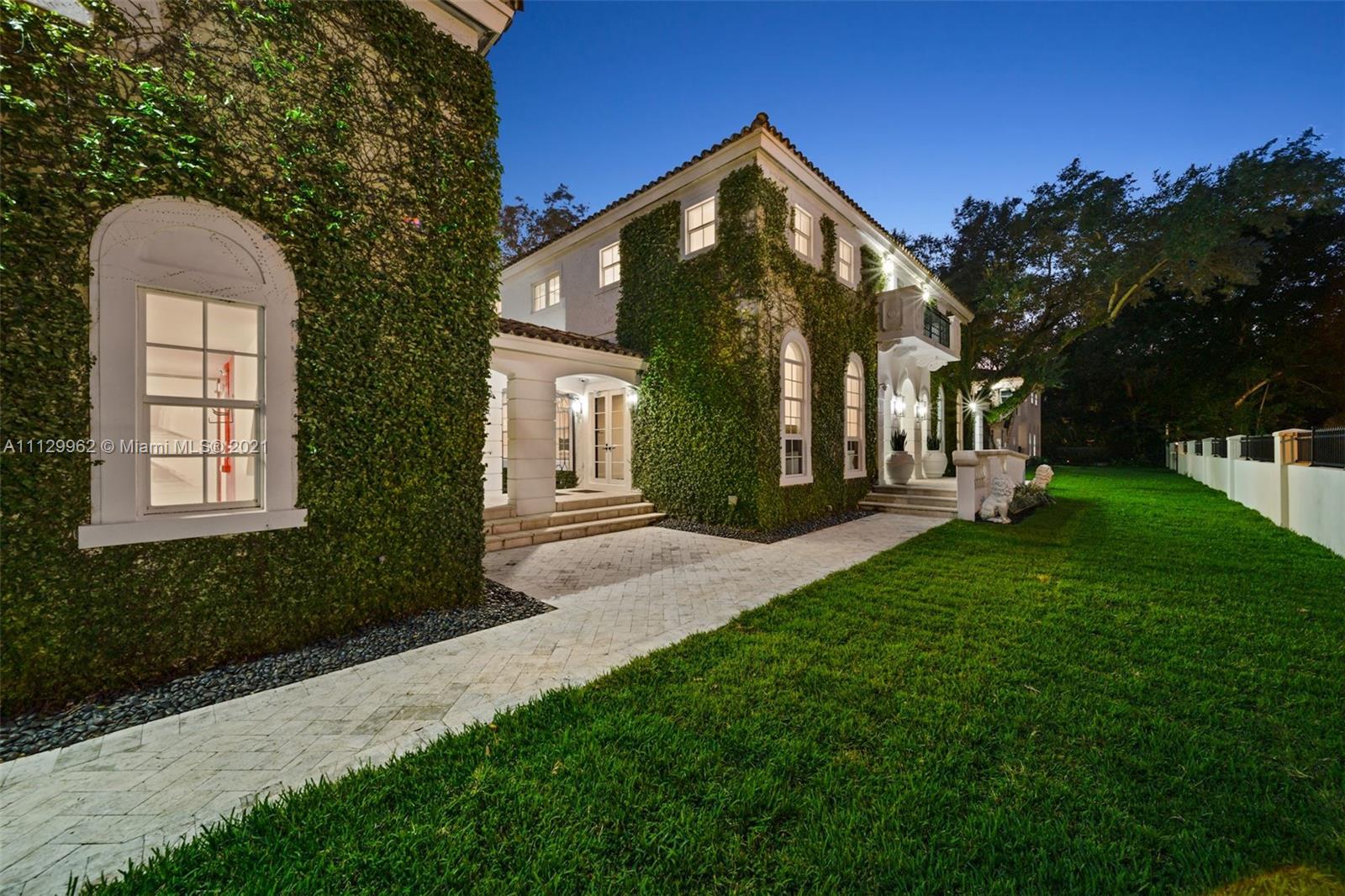 CORAL GABLES BISC BAY SEC - Residential