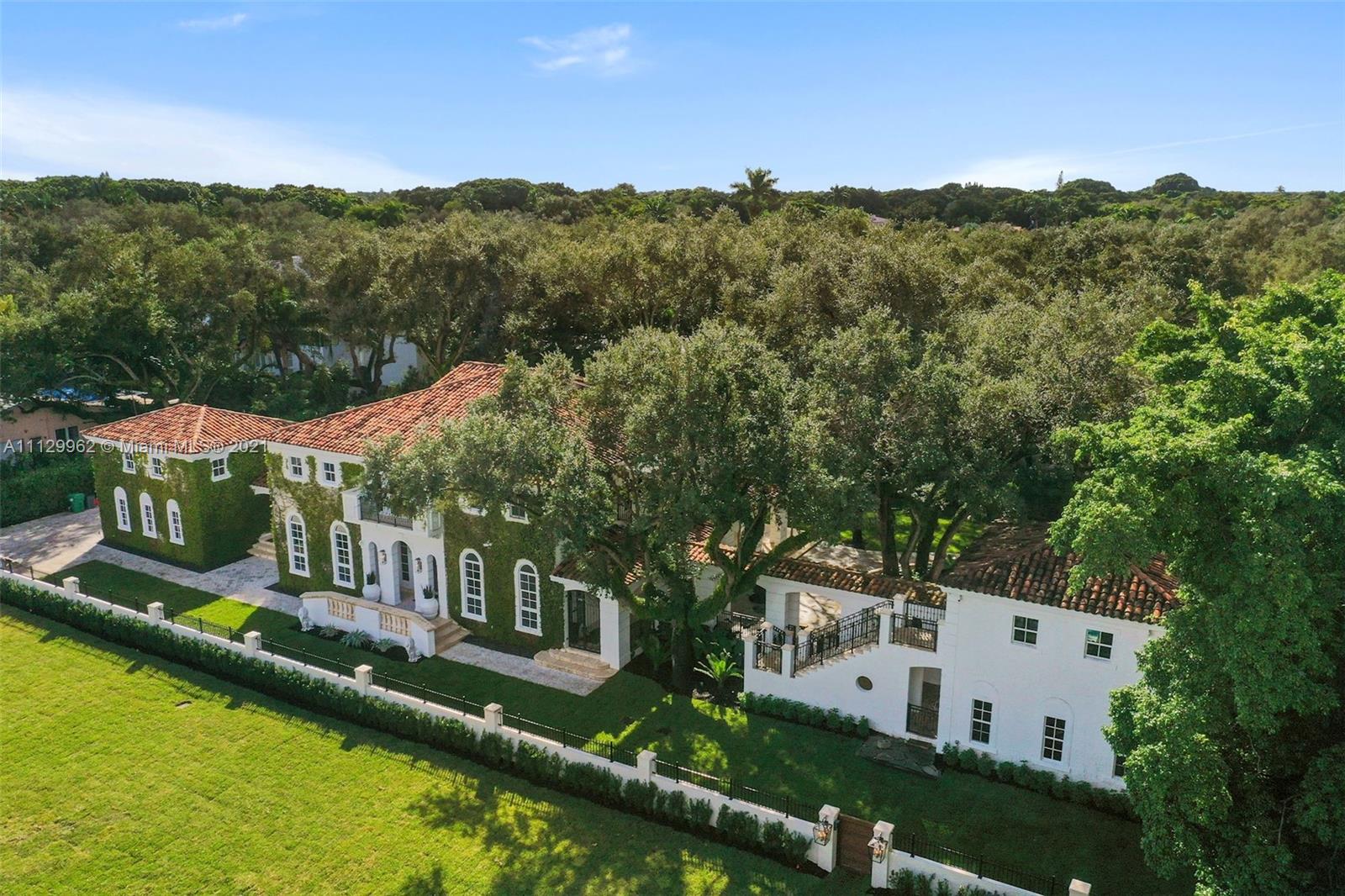CORAL GABLES BISC BAY SEC - Residential
