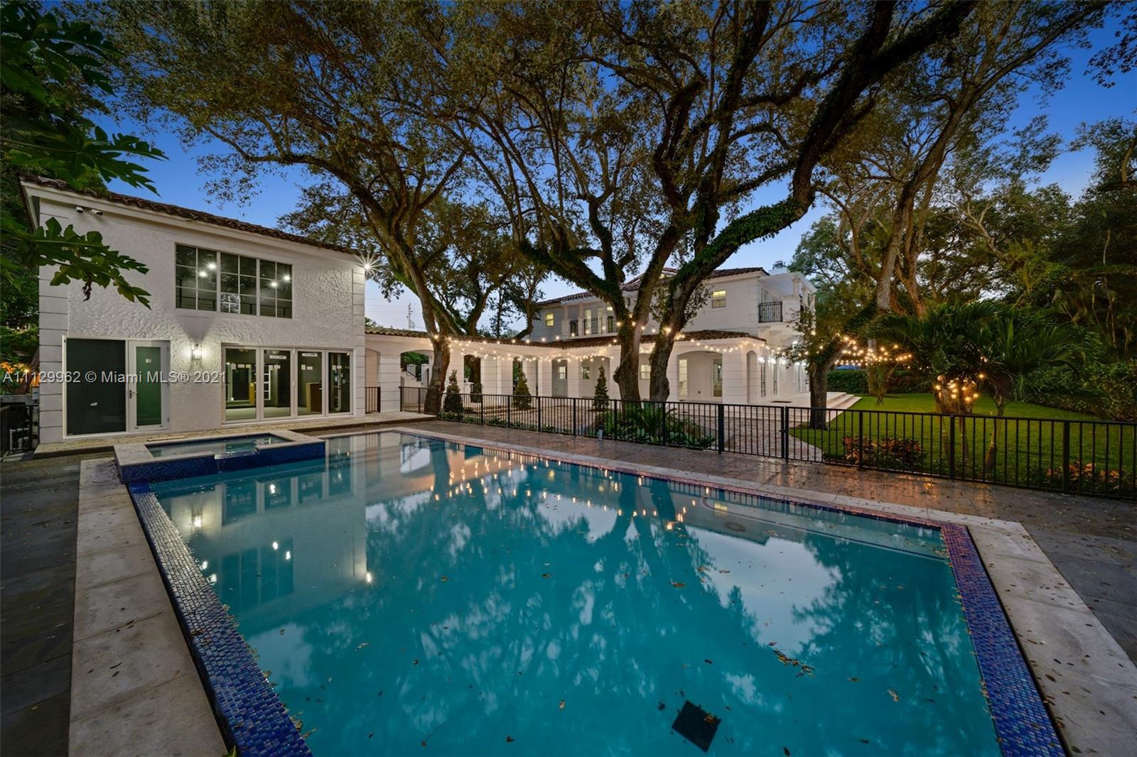 CORAL GABLES BISC BAY SEC - Residential