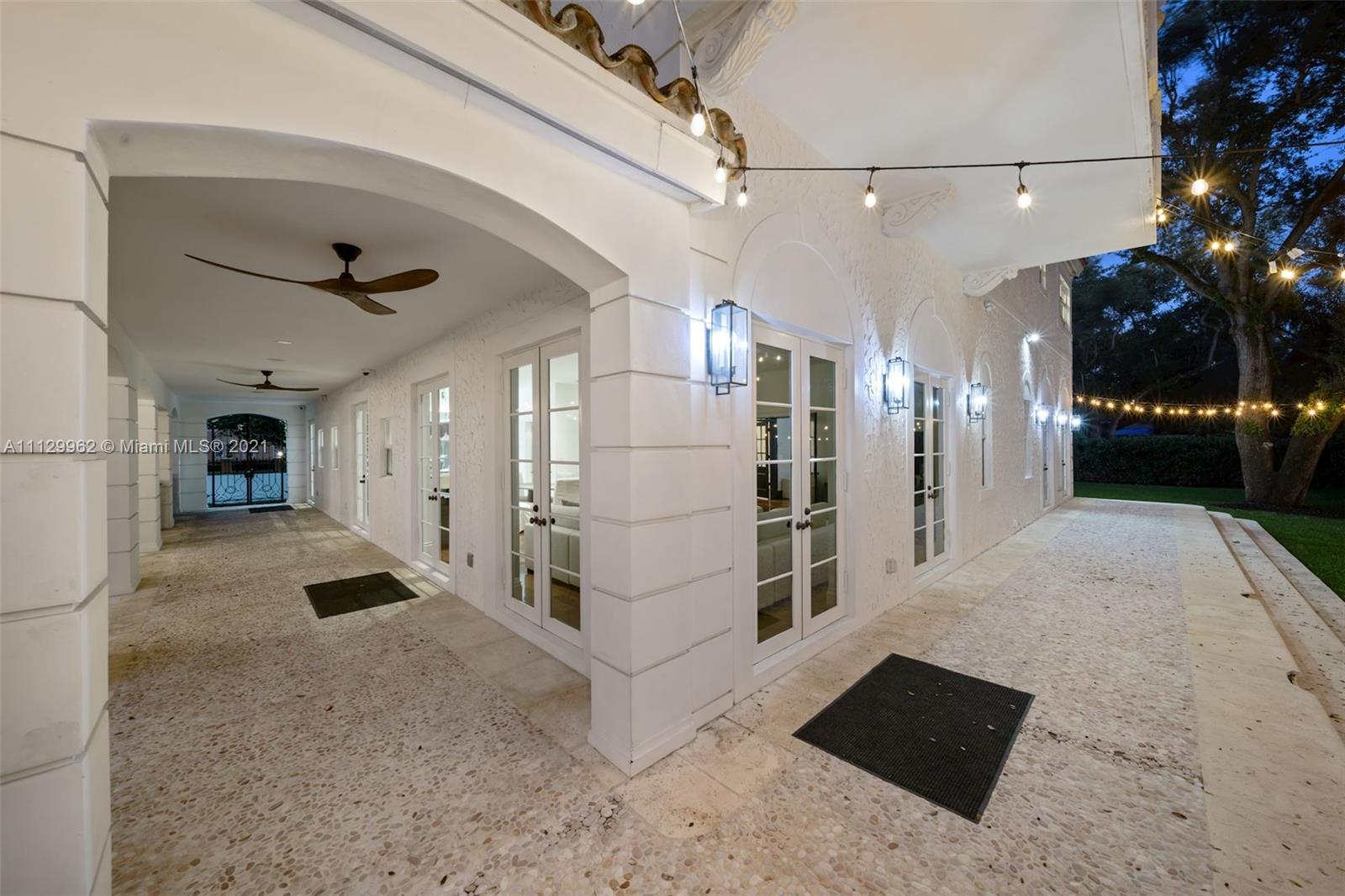 CORAL GABLES BISC BAY SEC - Residential