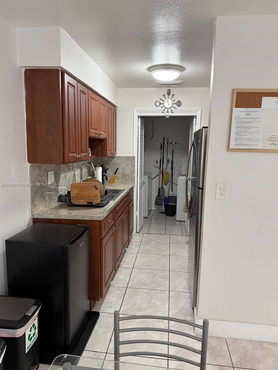 ISLAND VIEW - Residential Lease