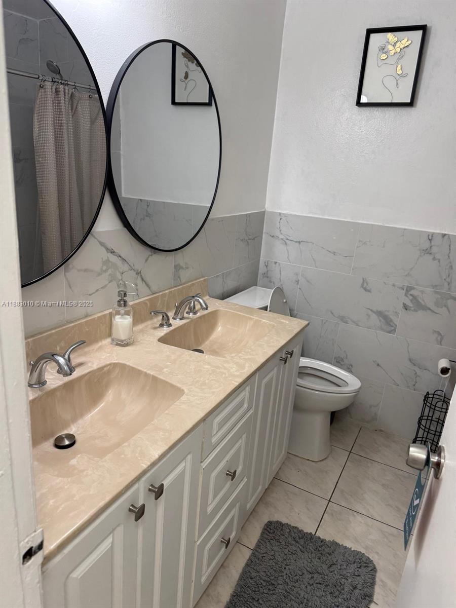 ISLAND VIEW - Residential Lease