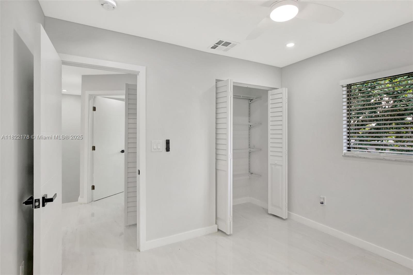 VISTA TOWNHOUSE SEC B - Residential Lease