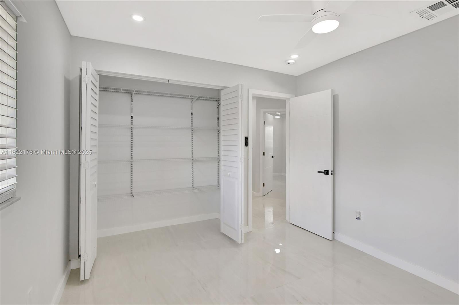 VISTA TOWNHOUSE SEC B - Residential Lease