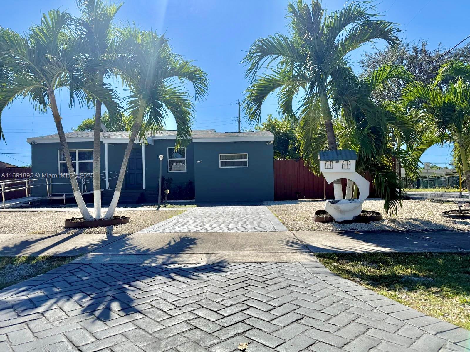 Property for Sale at 2552 Plunkett St, Hollywood, Broward County, Florida - Bedrooms: 3 
Bathrooms: 2  - $479,000
