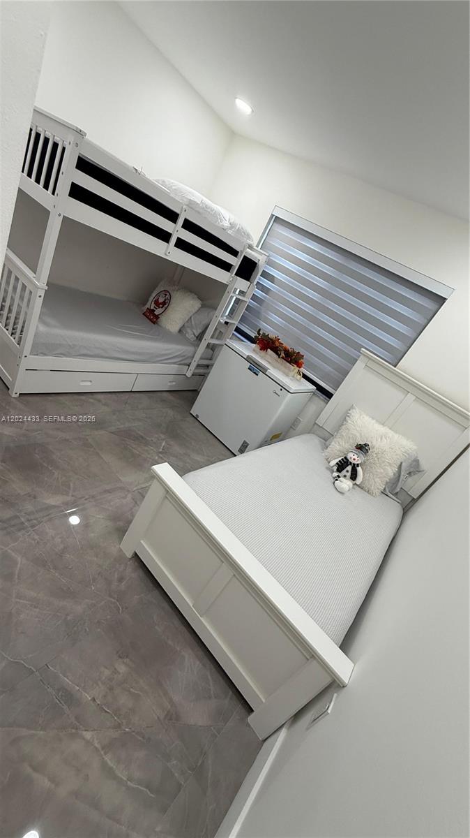 TREASURE OF KENDALL CONDO - Residential