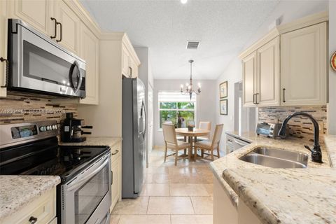 Tiny photo for 4108 Pine Ridge Ln, Weston, FL 33331 (MLS # A12004986)