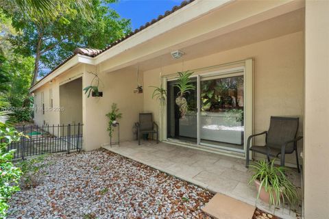 Tiny photo for 4108 Pine Ridge Ln, Weston, FL 33331 (MLS # A12004986)