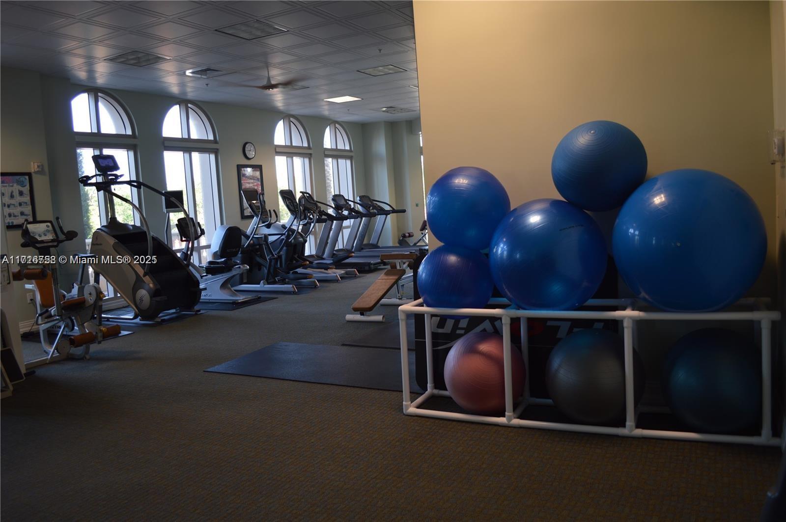 VILLAS OF POSITANO CONDO - Residential