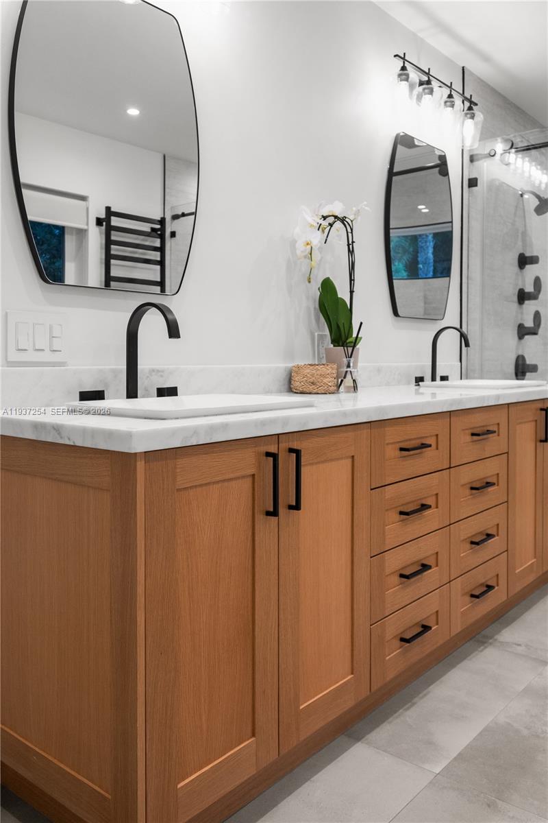 WASHINGTON PLACE - Residential