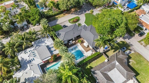 800 NE 72nd St Miami FL 33138