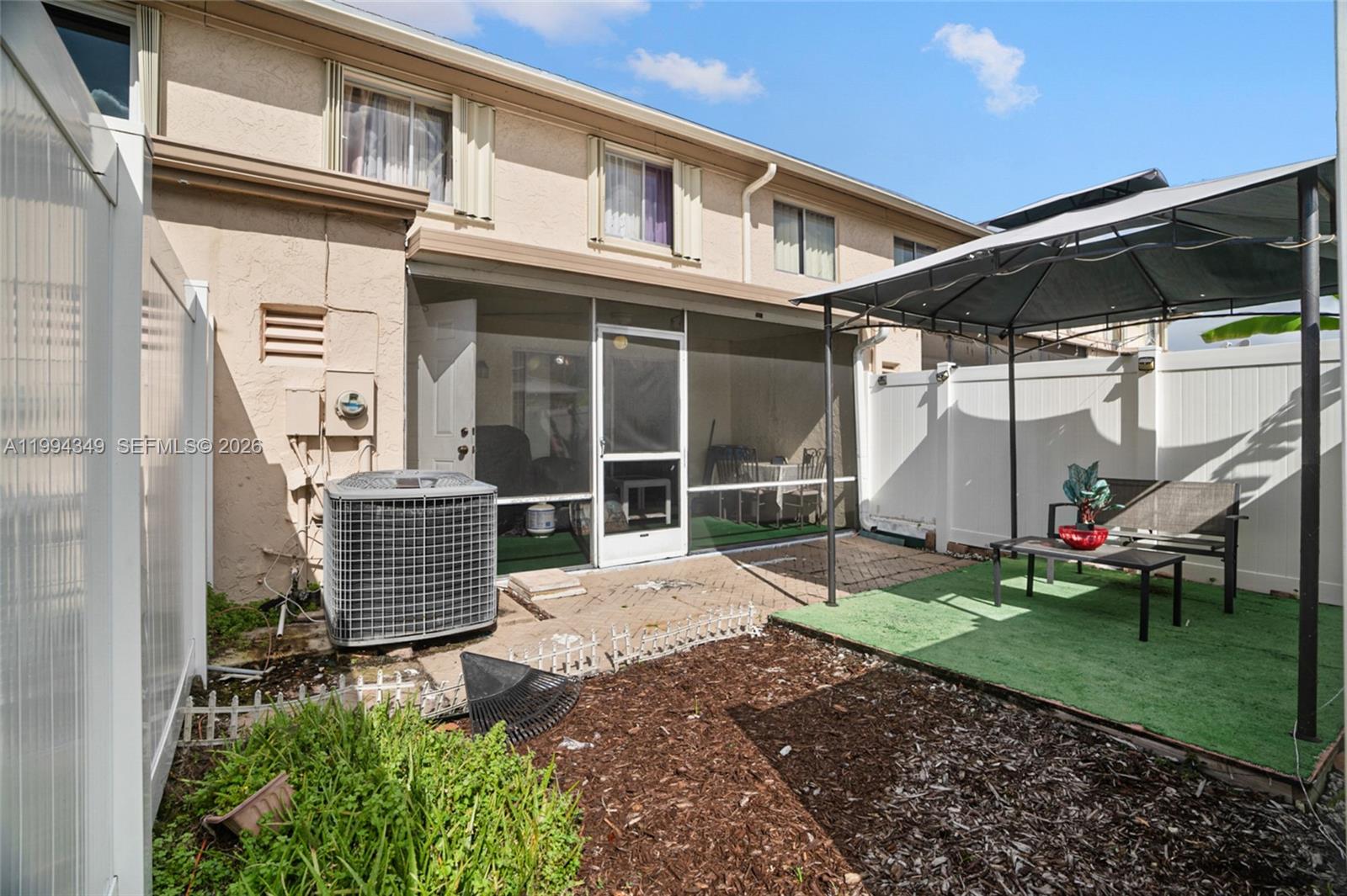 TOWNHOMES OF ORIOLE II - Residential