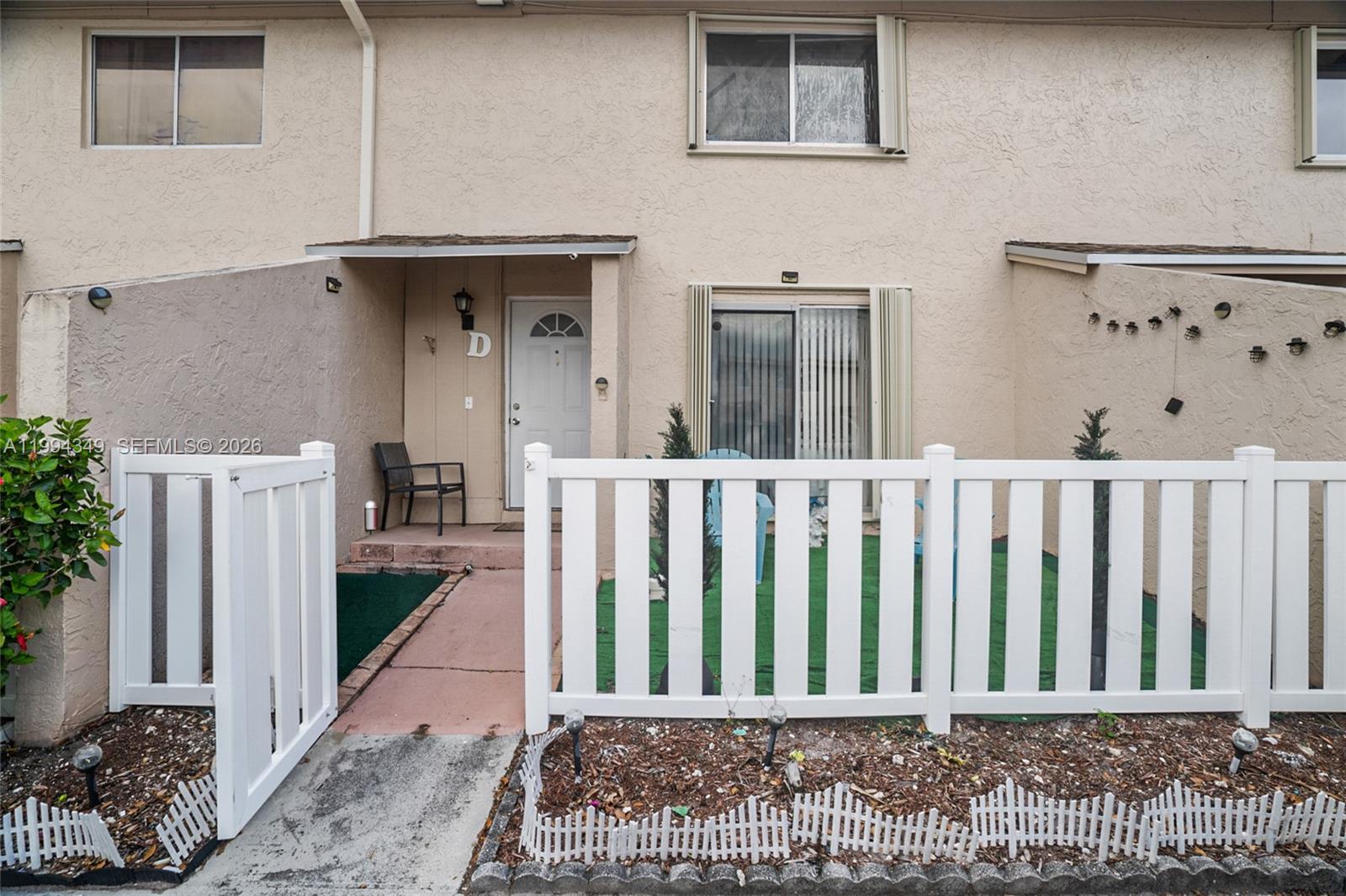 TOWNHOMES OF ORIOLE II - Residential