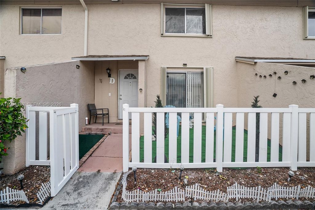 Photo of 1625 NW 80th Ave #D, Margate, FL 33063 (MLS # A11994349)