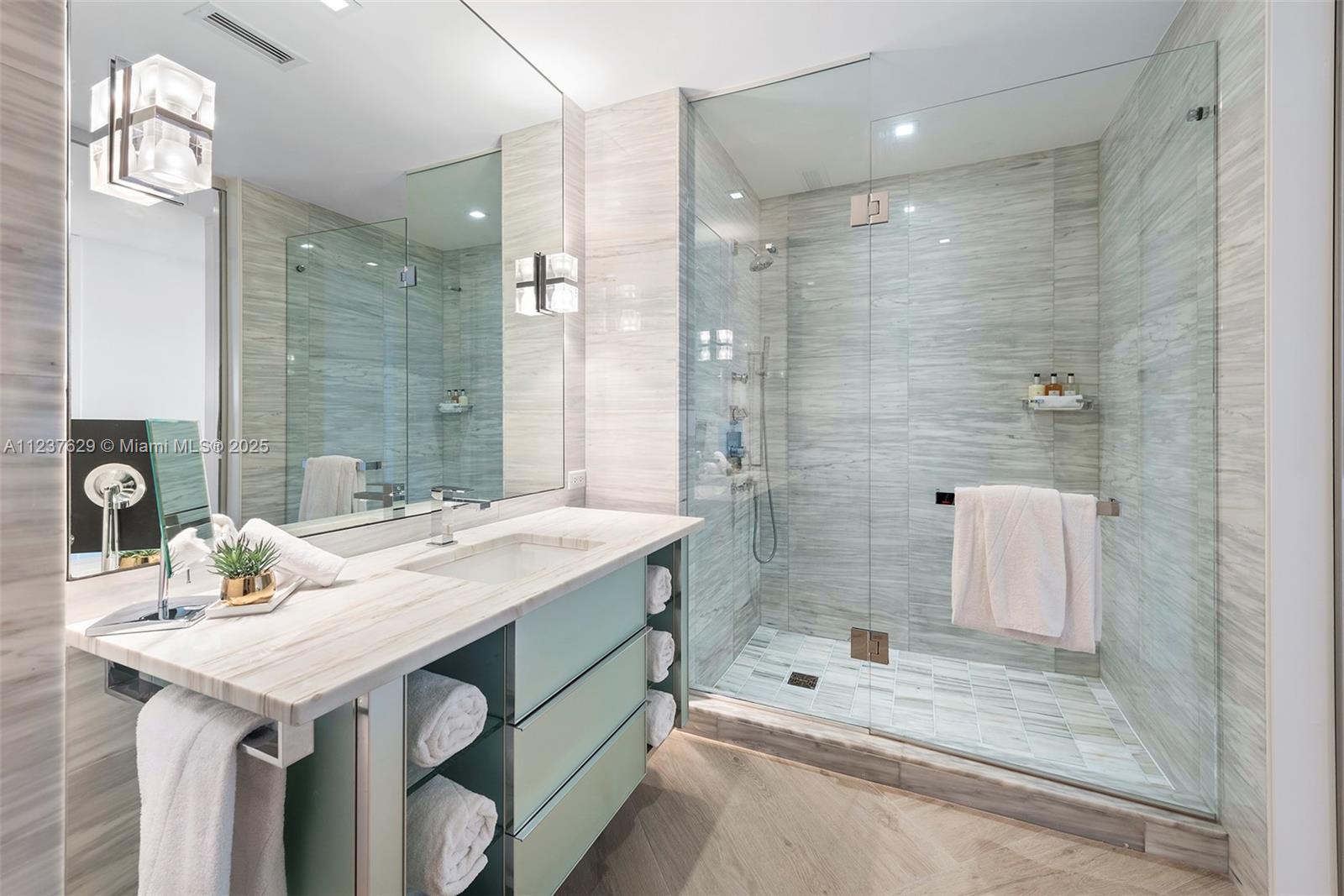 2201 COLLINS AVE CONDO - Residential Lease